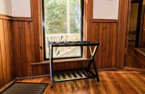 Thomasville Appartement | Stunning suite in amazing National Landmark property. Blocks from downtown.