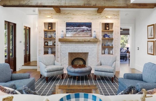 Sullivan's Island Maison | Stunning Sullivan's Island Monthly Summer Rental