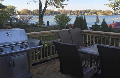 Keego Harbor Maison | Superbe Sunset Lake Front Fun Home sur le plus grand lac sportif du comté