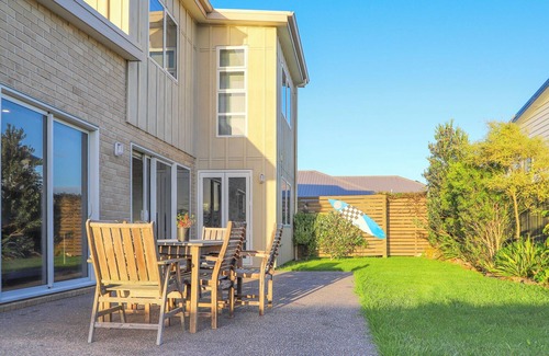 Waihi Beach Maison | Stunning Surfers 4 Bedroom Beach House