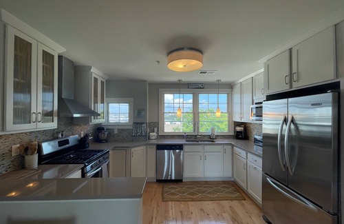 Jerusalem Maison | Stunning Townhouse Condo with Ocean Views and Private Beach Access