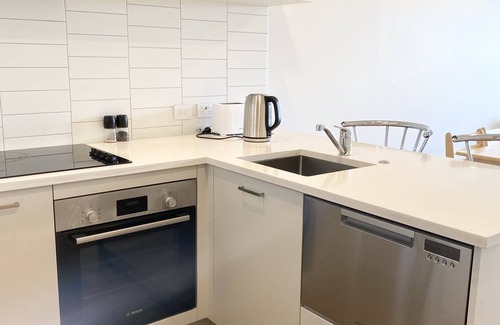 Golflands Maison | Stunning Townhouse with View - Walking to Botany Town Center