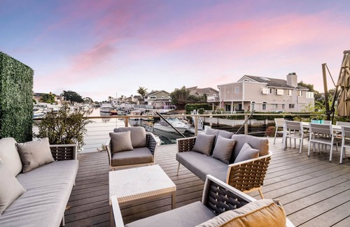 Channel Islands Maison | Stunning, upscale waterfront house in Oxnard, CA