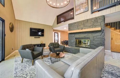 Valdosta Maison | Stunning Valdosta A-Frame Home with Private Pool!