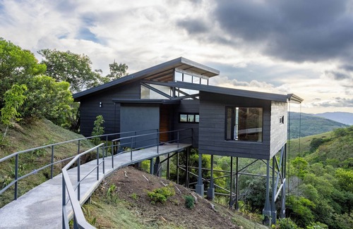 Monteverde Maison | Stunning view house in Monteverde and reforestation project.