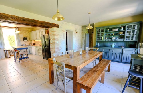 Sainte-Colombe-de-Duras Villa | Vue imprenable sur la vallée, piscine privée chauffée, calme et isolé, à pied du café-bar