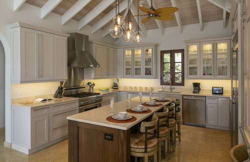 Rendezvous & Ditleff Villa | Vues à couper le souffle, récemment rénové, fabuleuse piscine à débordement