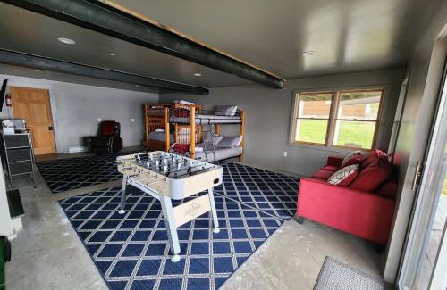 Willsboro Maison | Stunning views of Lake Champlain
