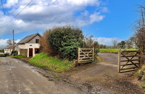 Holsworthy Maison | Stunning villa for 7 people with WIFI, TV, terrace and pets allowed
