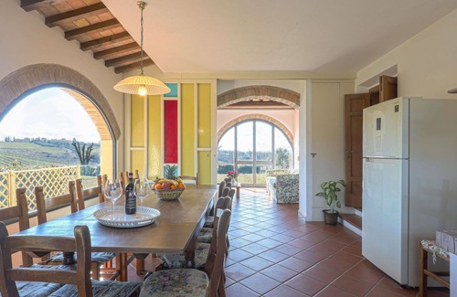 Scandicci Maison | Belle maison de vacances avec WIFI, piscine privée, TV, patio, animaux admis et vue panoramique