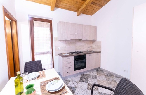 Zambrone Villa | Merveilleuse maison de vacances pour 2 personnes avec WIFI, TV, patio, vue panoramique et parking
