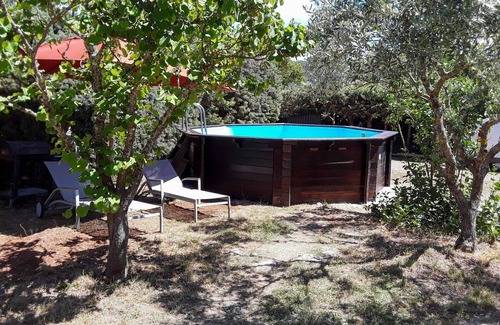 Rustrel Maison | Magnifique maison de vacances pour 4 personnes avec WIFI, piscine privée, TV et terrasse