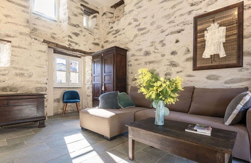 San-Giuliano Maison | Stunning villa for 5 guests with A/C, WIFI, terrace, pets allowed and parking