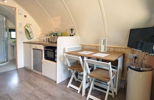 Langley-on-Tyne Maison | Stunning villa for 5 guests with WIFI and terrace