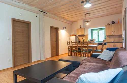 Veseli nad Luznici Maison | Merveilleuse maison de vacances pour 6 personnes avec WIFI, TV et terrasse