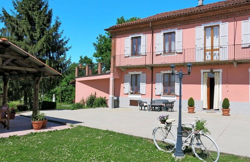 Asti Maison | Maison de vacances avec climatisation, piscine privée, WIFI, TV, terrasse, animaux admis