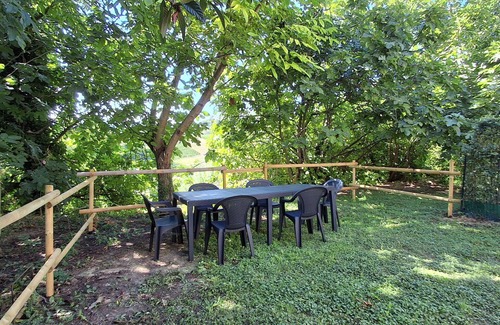 Montaldo Roero Maison | Merveilleuse maison de vacances pour 8 personnes avec TV, balcon et animaux admis