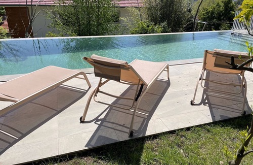 Sever do Vouga Villa | Stunning Villa. Discover some details from several generations