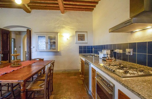 Scandicci Villa | Maison de vacances avec WIFI, piscine, TV, patio, vue panoramique, parking, près de Florence