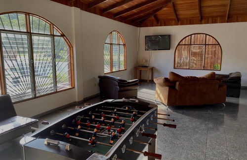 Fortuna Cabine | Stunning Volcano View! Large Home & Pet Friendly!
