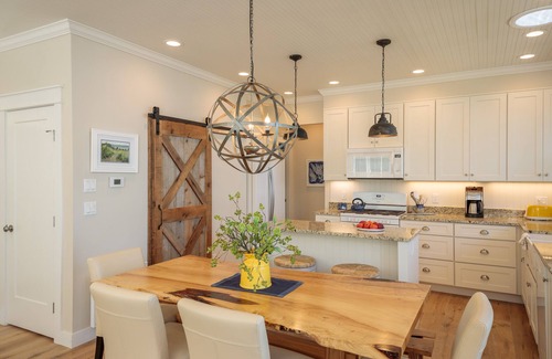Eastsound Cottage | Spacieuse et lumineuse maison au bord de l'eau avec une vue imprenable sur la baie!