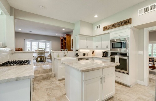 Dickinson Maison | Stunning Waterfront Rental Property with Private Dock & Pool
