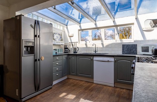 Wroxham Cottage | Superbe maison de vacances Wroxham sur la rivière Bure avec bateau privé pour 10 personnes