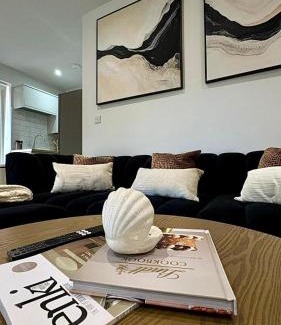 Lansbury Appartement | Sturry Street Apartments