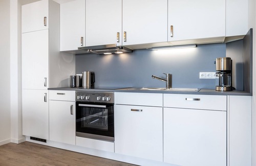 Wismar Appartement | Stylisches Hafenapartment mit Balkon, Wlan, Saunanutzung und Tollem Hafenblick