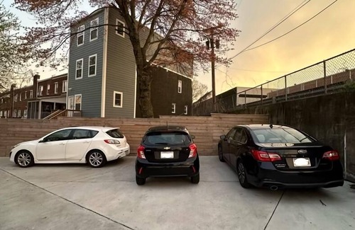 Brookland Appartement | Stylish 1 Bed - 5 min walk to Metro, free parking!