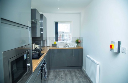 Oldbury Appartement | Stylish 1-bed Flat - balcony(canal view) & parking