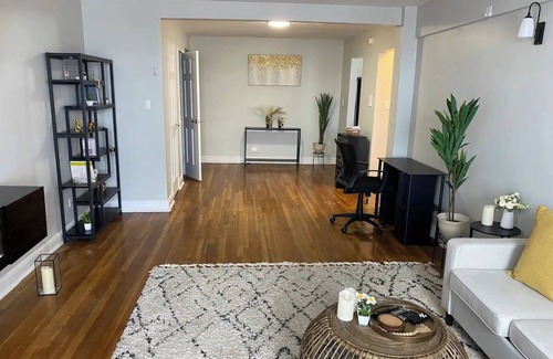Queens Maison | Stylish - 1 bed room spacious APT