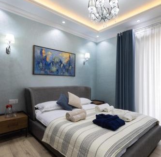 Dushanbe Appartement | Stylish 1 Bedroom Apartment with Large Private Terrace and Rudaki Park Views in Central Dushanbe
