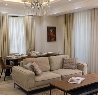Dushanbe Appartement | Stylish 1 Bedroom Apartment with Large Private Terrace and Rudaki Park Views in Central Dushanbe