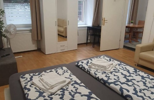 Simmering Appartement | Stylish 1-BR Apartment in Vienna's Simmering Area