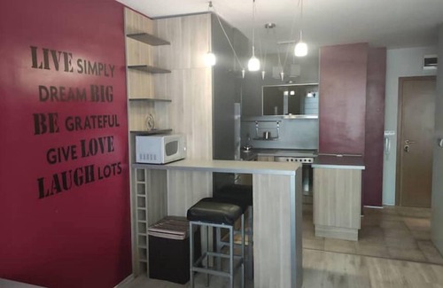 Sofia Maison | Stylish 1-BR Apartment