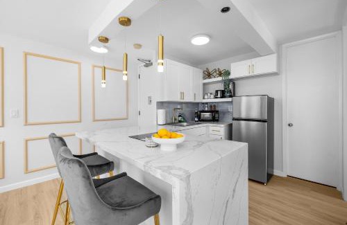 Waikiki Appartement | Stylish 1-BR Condo with Breathtaking Ocean Views