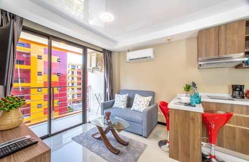 Nai Harn Appartement | Stylish 1BR Apt Near Nai Harn Beach & Pools P607