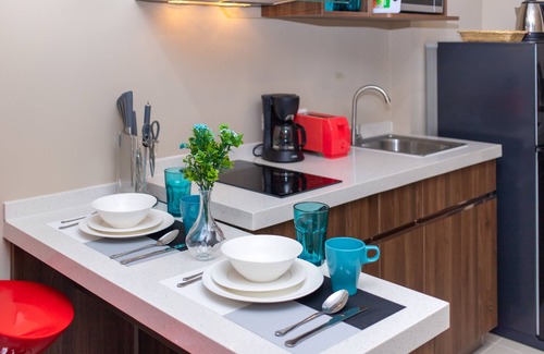 Nai Harn Appartement | Stylish 1BR Apt Near Nai Harn Beach & Pools P607