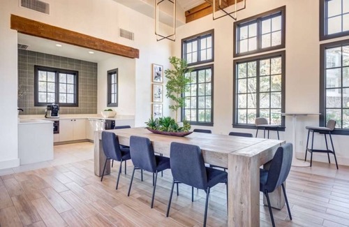 Barton Valley Copropriété | Stylish 1BR Condo at Barton Creek Villas