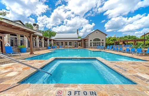Barton Valley Copropriété | Stylish 1BR Condo at Barton Creek Villas