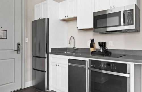 Saint Claude Hôtel | Stylish 1BR Hideaway Just Minutes from the French Quarter