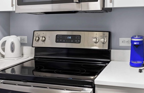 Everett Appartement | Stylish 1BR Near Encore 7052