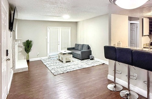 Addison Appartement | Stylish 1BR w/Smart TV & Wi-Fi