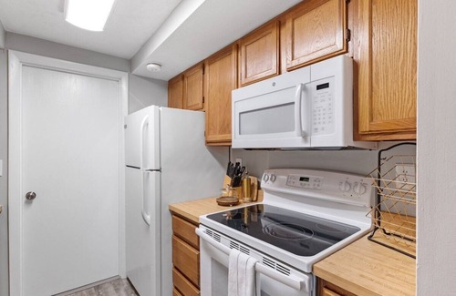 Dover Copropriété | Stylish 1st Flr 1Bed Condo-Close to Downtown Dover