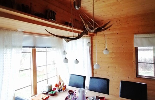 Maxmo Chalet De Ski | Stylish 2 Bdr. cottage, with sauna and all the necessary commodities