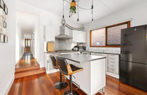 Erskineville Maison | Stylish 2-Bed Cottage in Trendy Erskineville