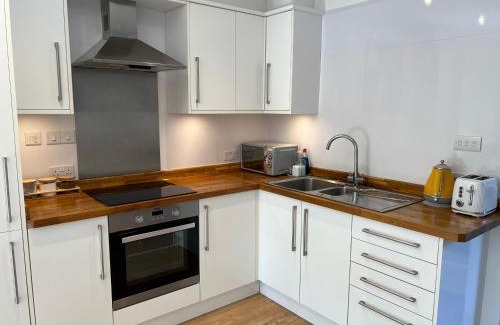 Oxford Maison | Stylish 2-Bed house near Oxford City Centre