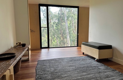 Wye River Maison | Stylish 2-bedroom house with AC, WiFi in Wye River