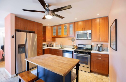 Sunnyvale Appartement | 🌟 Stylish 2B2B Retreat in the Heart of the Silicon Valley